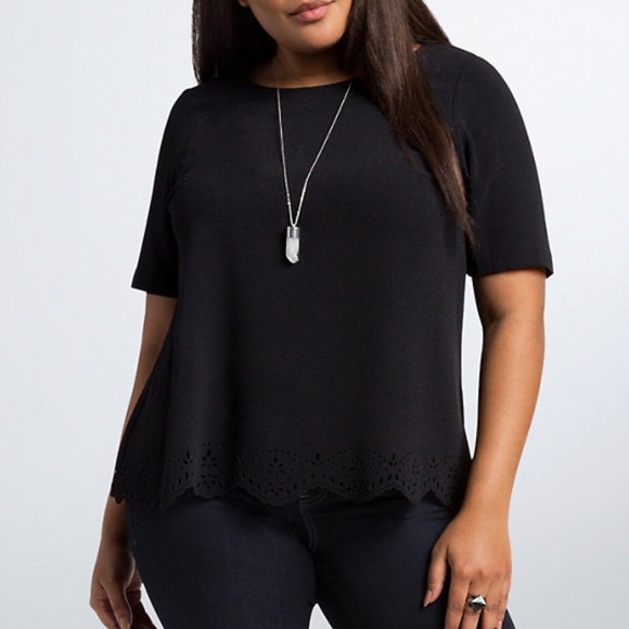 torrid Tops - EUC Torrid Black Crepe Laser Cut Blouse